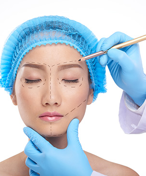 The Art of Natural-Looking Plastic Surgery - Blog Thumbnail